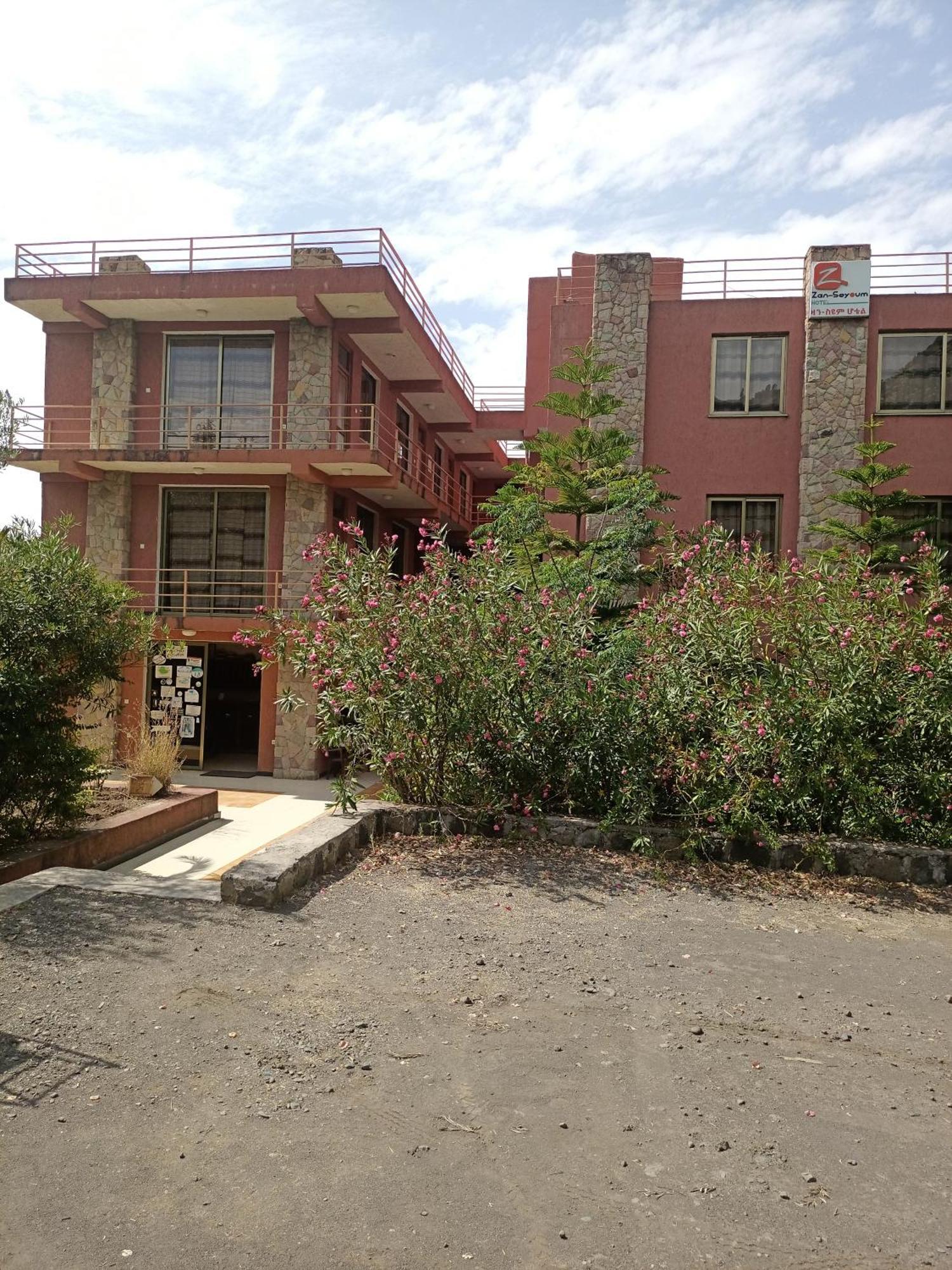 Zan-Seyoum Hotel - לאליבלה מראה חיצוני תמונה